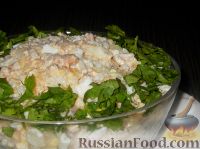 Фото к рецепту: Салат из горбуши с рисом