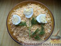 Фото к рецепту: Салат из курицы с картофелем и яйцами