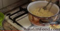 Фото приготовления рецепта: Профитроли (заварные пирожные) с вареной сгущенкой - шаг №3