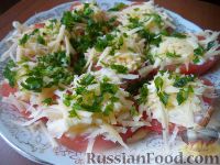 Фото к рецепту: Салат из помидоров с чесноком и сыром